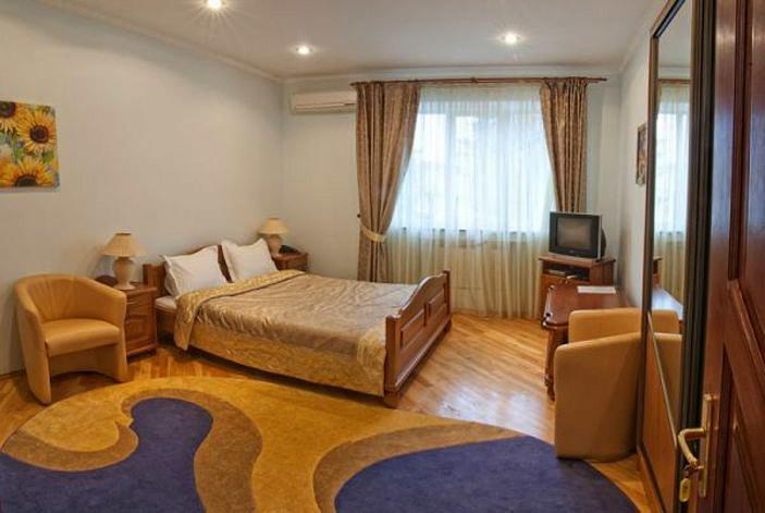 Motel Okolytsya à Rivne Extérieur photo